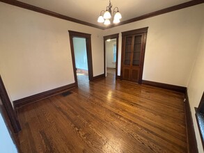 513 N Center St in Grove City, PA - Building Photo - Building Photo