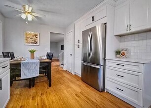20 Manor Ln in South Windsor, CT - Building Photo - Building Photo
