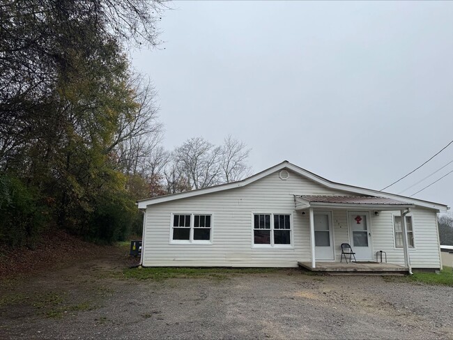 property at 354 Poplar St
