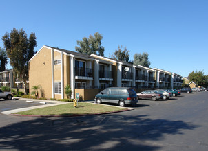 Windsor Park in San Diego, CA - Building Photo - Primary Photo