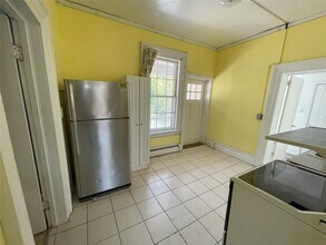 103 Ulster Ave in Walden, NY - Building Photo - Building Photo
