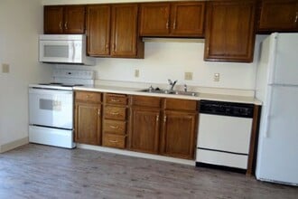 1937 Clubhouse Way in Billings, MT - Foto de edificio - Building Photo