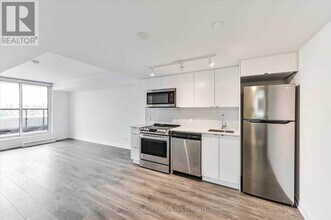 1401 O'Connor Dr in Toronto, ON - Building Photo - Building Photo