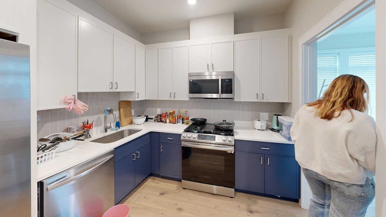 15 Everett St, Unit Everett St in Boston, MA - Building Photo