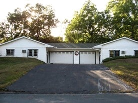 1302 4th St N in Stillwater, MN - Building Photo