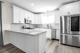 582 Gilbert St in Columbus, OH - Building Photo - Building Photo