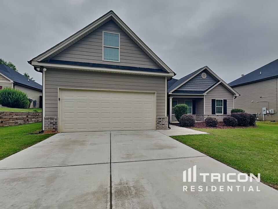 101 Peak Ct. in Winder, GA - Building Photo