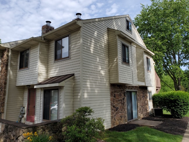 53 Flintlock Ln in Chesterbrook, PA - Foto de edificio - Building Photo