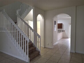 9320 W 33rd Ln in Hialeah, FL - Building Photo - Building Photo