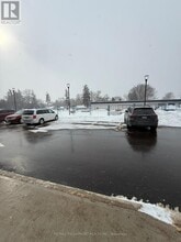 498 Plains Rd E in Burlington, ON - Building Photo - Building Photo