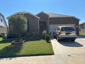 840 Lemongrass Ct in Fort Worth, TX - Building Photo