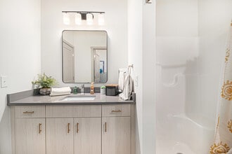 The Block at Petoskey in Petoskey, MI - Foto de edificio - Building Photo