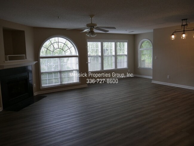 424 Ivy Glen Dr