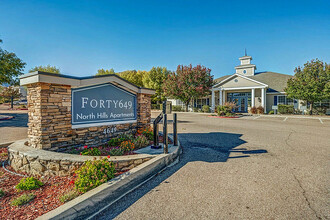 Forty649 North Hills in El Paso, TX - Building Photo - Building Photo