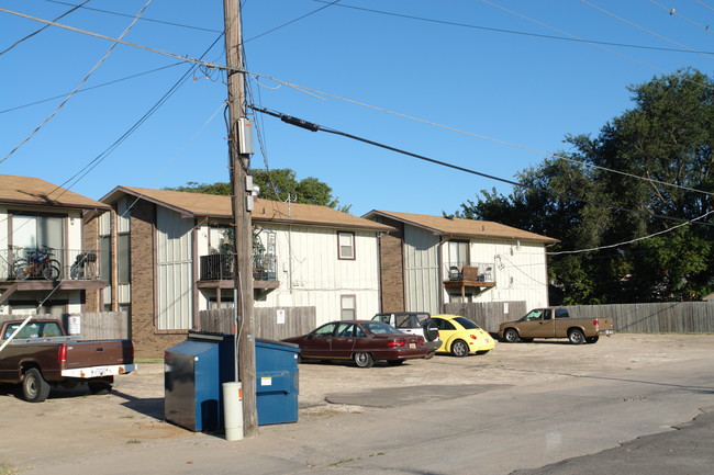 1944 S Greenwood St in Wichita, KS - Foto de edificio - Building Photo