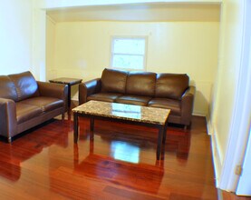 1920 E Genesee St in Syracuse, NY - Building Photo - Building Photo