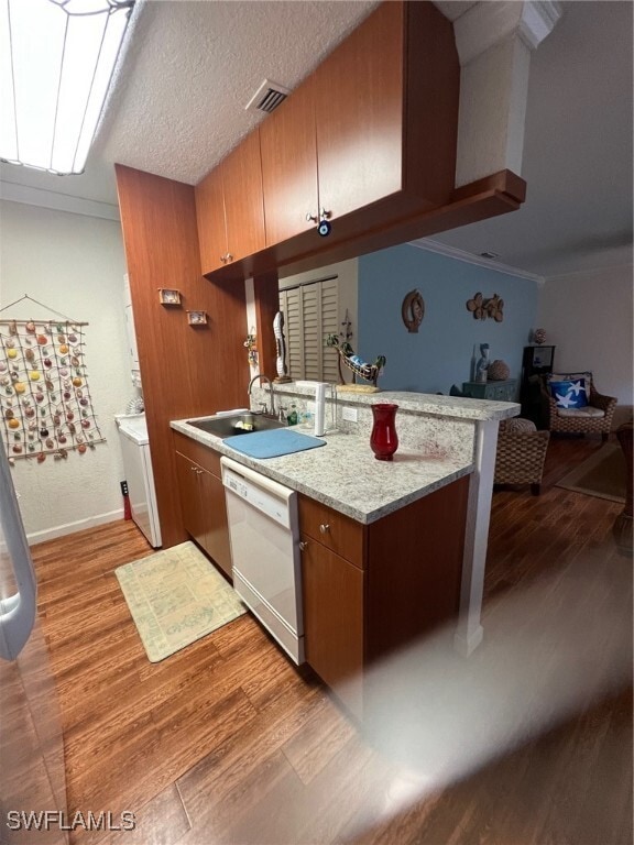 4603 Bayshore Dr