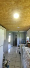 19101 Holly Rd in Ft. Myers, FL - Foto de edificio - Building Photo