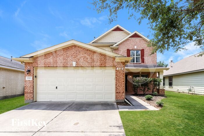 15315 Harris Canyon Ln in Cypress, TX - Foto de edificio