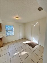 5788 NE 15th Ave in Ocala, FL - Building Photo - Building Photo