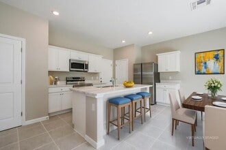 2660 Island Walk Dr in Deltona, FL - Building Photo - Building Photo