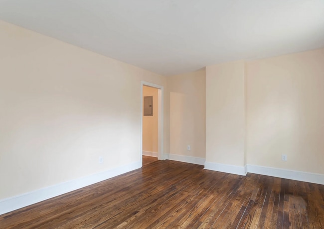 307 Bell St in Durham, NC - Building Photo - Building Photo