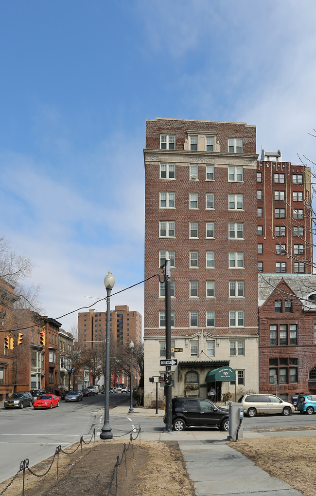 399 Henry Johnson Blvd in Albany, NY - Foto de edificio - Building Photo