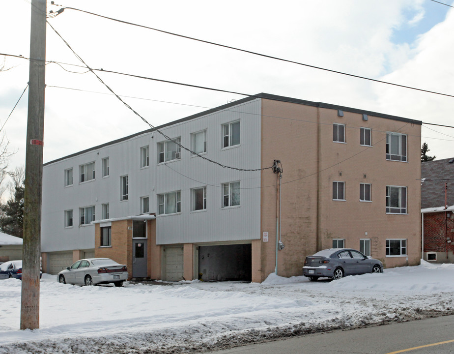 113 Foxridge Dr in Toronto, ON - Building Photo