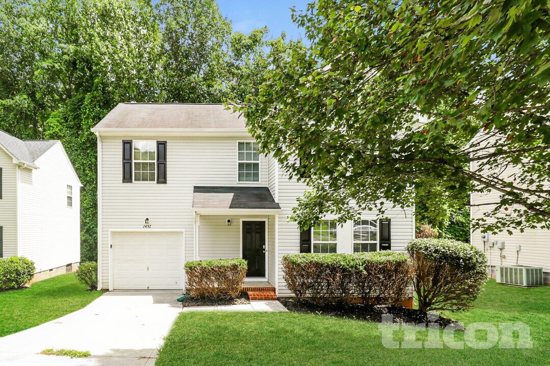 2457 Terra Dr in Gastonia, NC - Foto de edificio