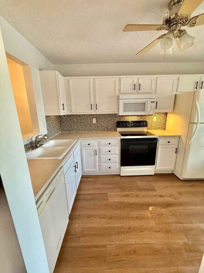 8259 Golf Ridge Dr in Charlotte, NC - Building Photo - Building Photo