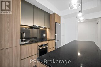 11 Ordnance St in Toronto, ON - Building Photo - Building Photo