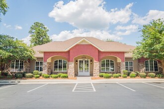 Corder Crossing Apartments in Warner Robins, GA - Building Photo - Building Photo