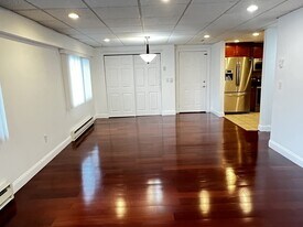 114 Foster St, Unit #1 in Peabody, MA - Building Photo