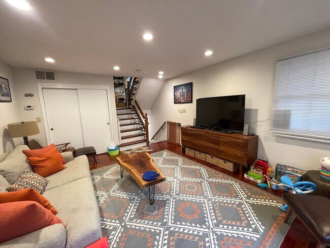 119 Beaconsfield Rd in Brookline, MA - Building Photo - Building Photo
