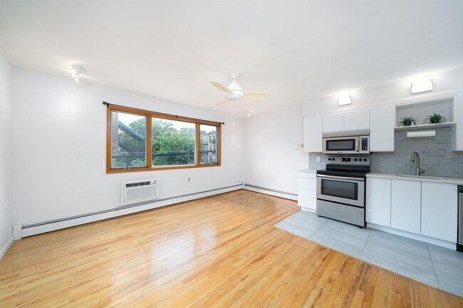 533 Madison St in Hoboken, NJ - Building Photo - Building Photo