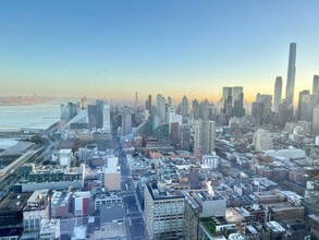 605 W 42nd St in New York, NY - Foto de edificio - Building Photo