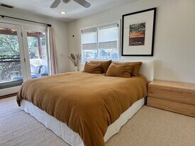 22810 Portage Circle Dr in Topanga, CA - Building Photo