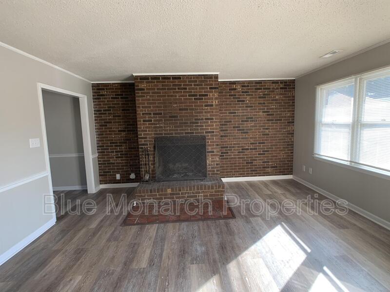 221 Welch Ave in Gastonia, NC - Building Photo