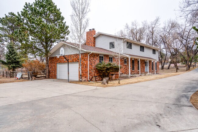 property at 7137 Milner Dr