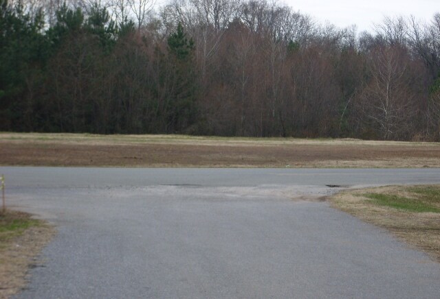 1505 Laboratory Rd in Lincolnton, NC - Foto de edificio - Other