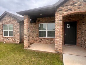 111 Midway Mdws in Pottsboro, TX - Building Photo - Building Photo