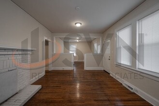 2809 Hillsborough Rd in Durham, NC - Building Photo - Building Photo