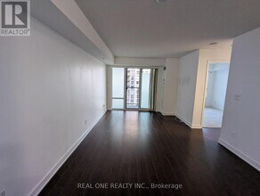 185 Bonis Ave in Toronto, ON - Building Photo - Building Photo