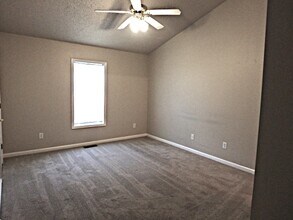 193 Clear Water Dr in Smithfield, NC - Building Photo - Building Photo