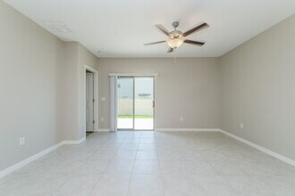 10201 Happy Heart Ave in Riverview, FL - Building Photo - Building Photo
