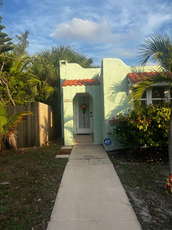 property at 314 S L St