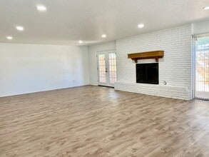 6336 N Villa Ave in Oklahoma City, OK - Building Photo - Building Photo