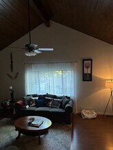 23867 Pioneer Camp Rd in Crestline, CA - Building Photo - Building Photo