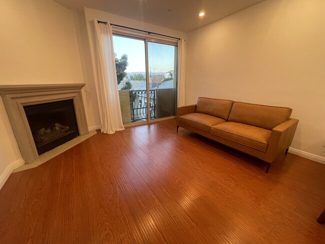 property at 5303 Satsuma Ave