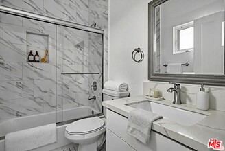 4701 Saturn St in Los Angeles, CA - Building Photo - Building Photo